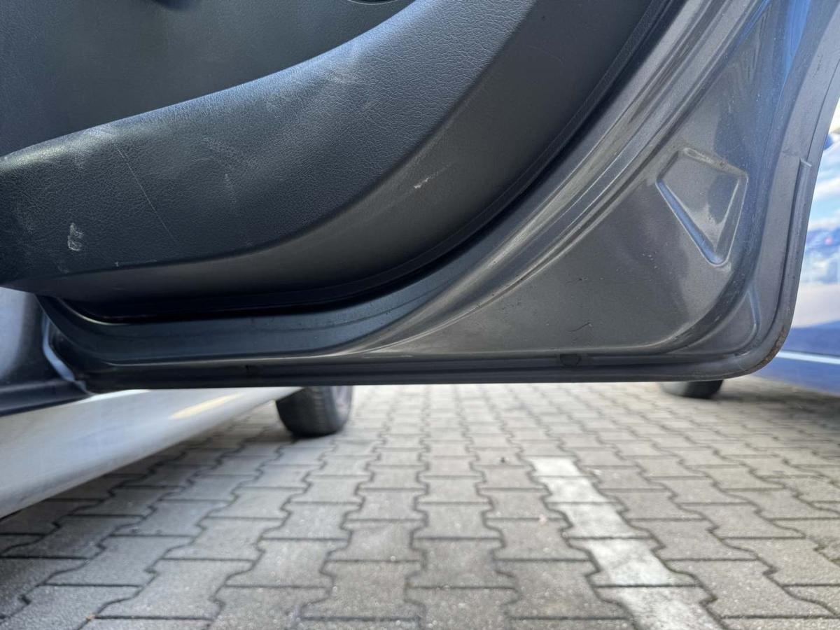 Peugeot 207 original T&uuml;r hinten rechts KTH Thorium Grau 5-T&uuml;rer Rohbau Bj.2010